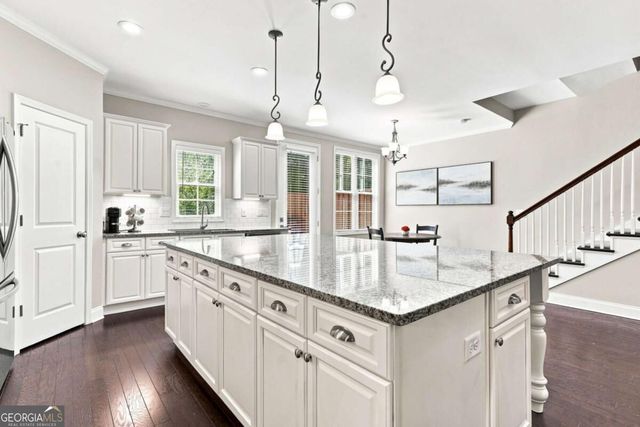 7603 Lowery Oak Drive, Roswell, GA 30075