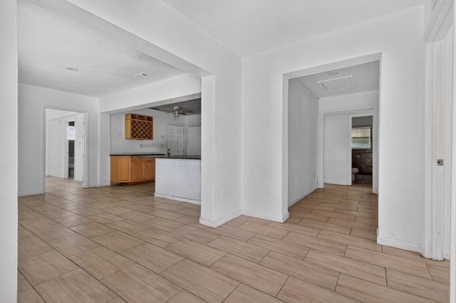 2109 NE 1st Street, Boynton Beach, FL 33435