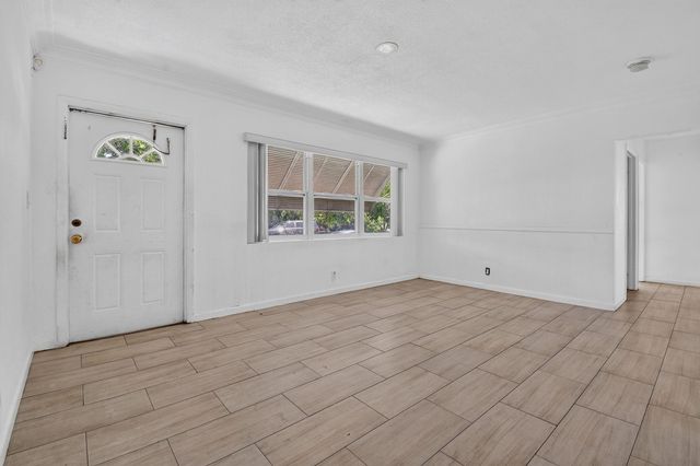 2109 NE 1st Street, Boynton Beach, FL 33435