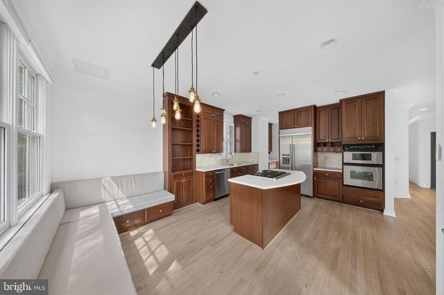 5000 MACARTHUR CT NW, Washington, DC 20016