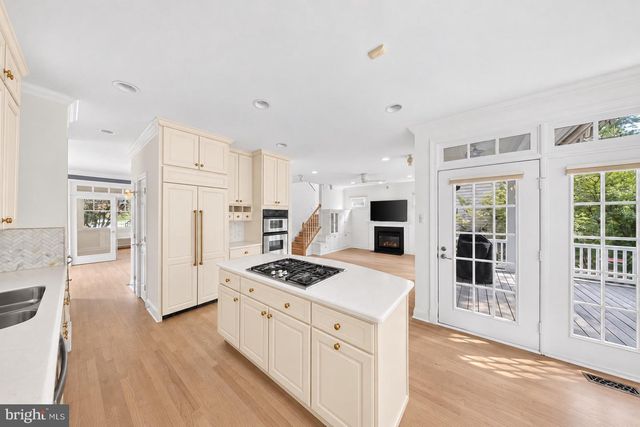 5000 MACARTHUR CT NW, Washington, DC 20016