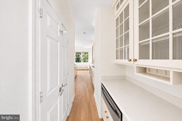 5000 MACARTHUR CT NW, Washington, DC 20016