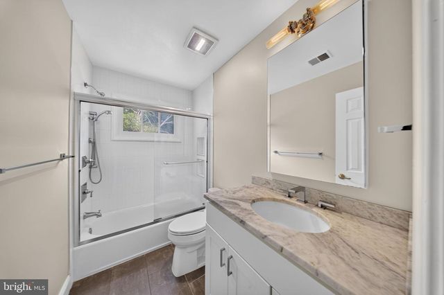 5000 MACARTHUR CT NW, Washington, DC 20016