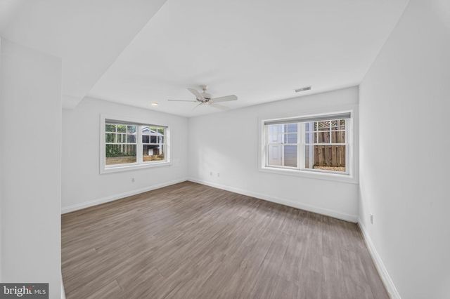 5000 MACARTHUR CT NW, Washington, DC 20016