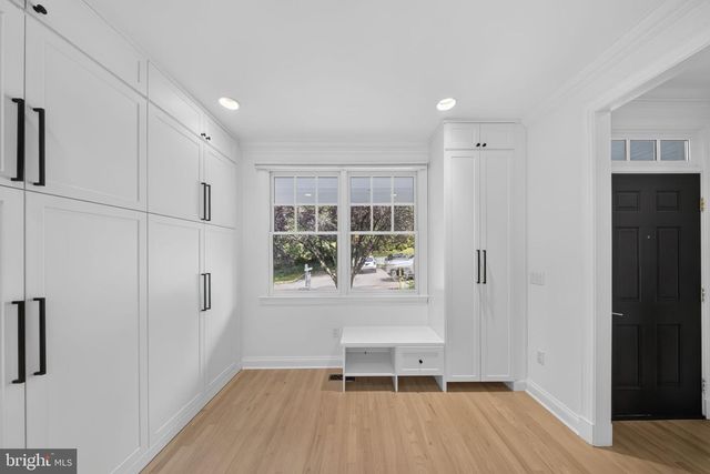 5000 MACARTHUR CT NW, Washington, DC 20016