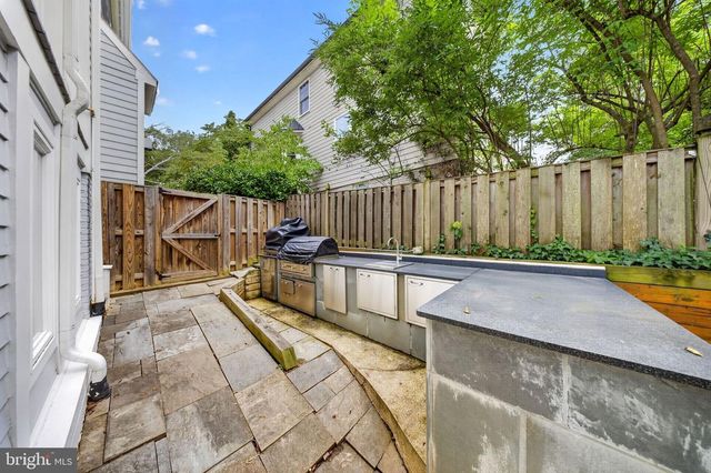 5000 MACARTHUR CT NW, Washington, DC 20016