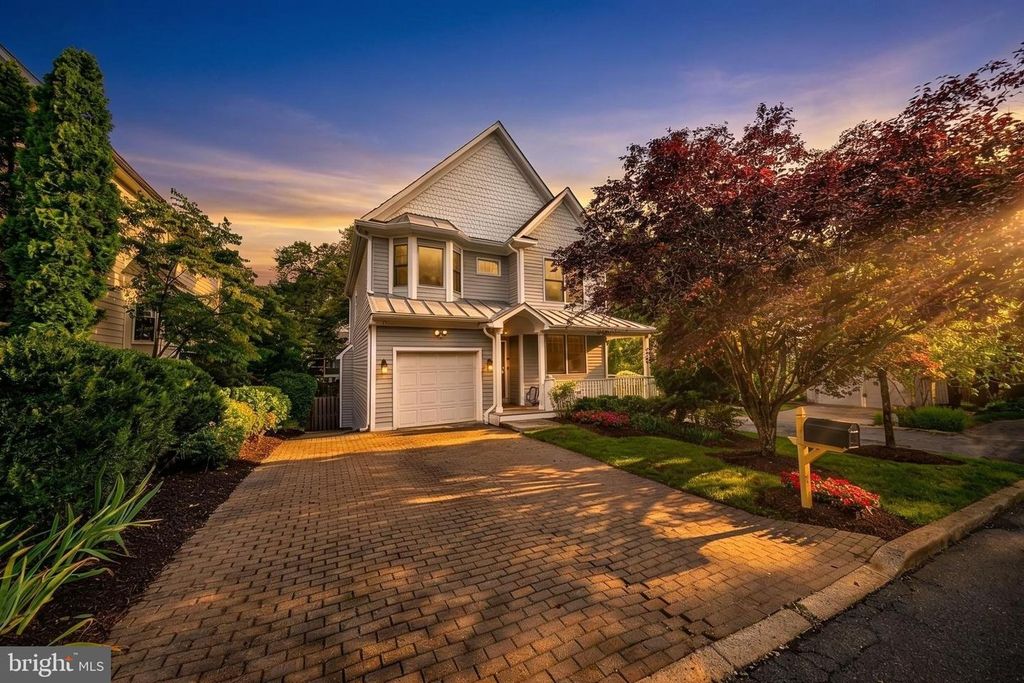 5000 MACARTHUR CT NW, Washington, DC 20016