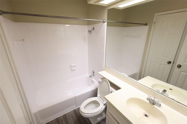 3840 Far West BLVD 217, Austin, TX 78731