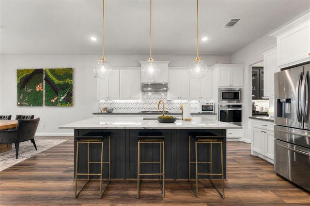 4711 Arbor Hollow Drive, Manvel, TX 77578