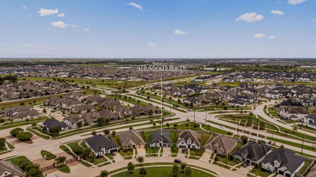 4711 Arbor Hollow Drive, Manvel, TX 77578