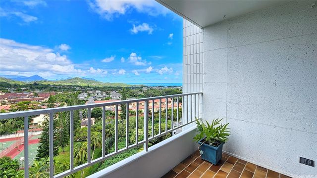 46-283 Kahuhipa Street C1204, Kaneohe, HI 96744