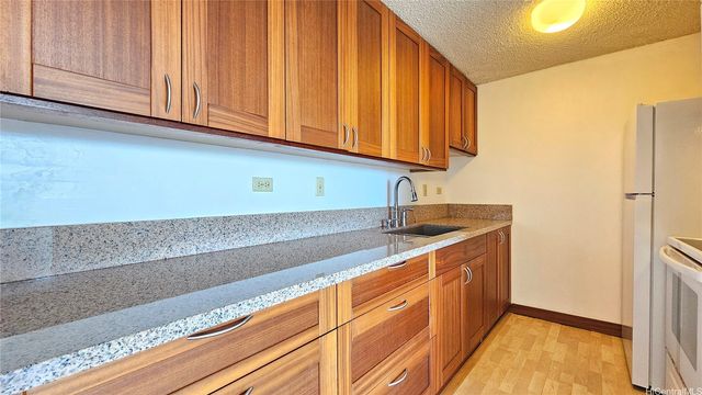 46-283 Kahuhipa Street C1204, Kaneohe, HI 96744