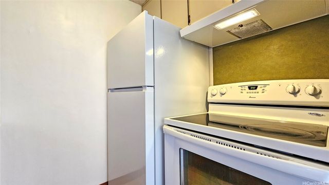46-283 Kahuhipa Street C1204, Kaneohe, HI 96744