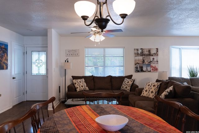 8402 Cimarron Dr., San Antonio, TX 78218