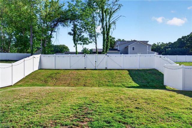 5351 Becks Church Road, Winston-salem, NC 27106