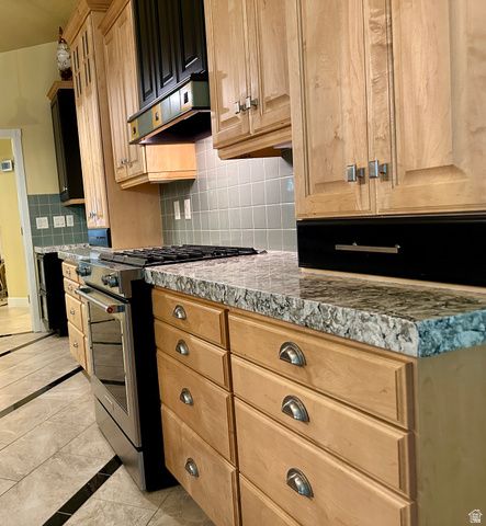 7737 W SAWTOOTH CV, Vernal, UT 84078