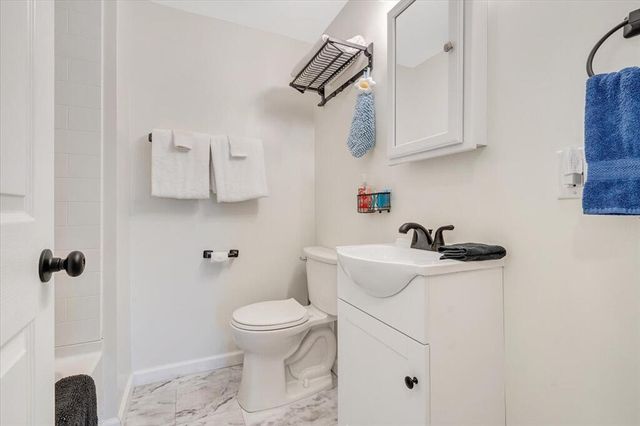 1039 Fosters Knob RD, Blue Ridge, VA 24064