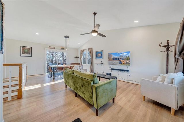 1039 Fosters Knob RD, Blue Ridge, VA 24064