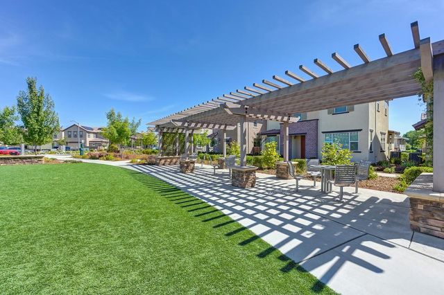 10789 Portico Cir, Rancho Cordova, CA 95670