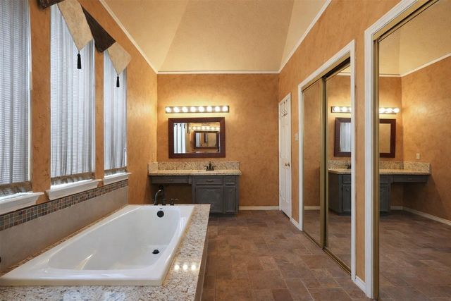 17614 Woodlode Lane, Spring, TX 77379