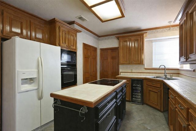 17614 Woodlode Lane, Spring, TX 77379