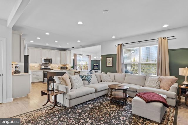 112 KENSINGTON PLACE, Mechanicsburg, PA 17050