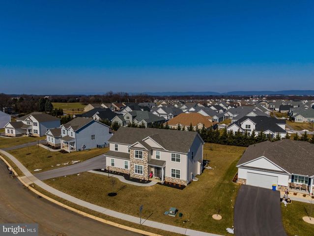 112 KENSINGTON PLACE, Mechanicsburg, PA 17050