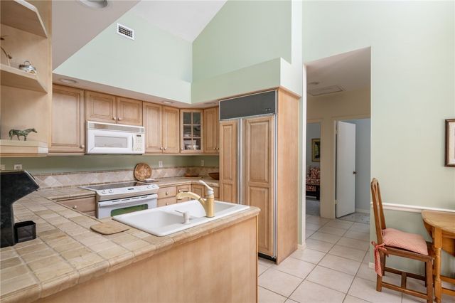 2135 Via Fuentes None 2135, Vero Beach, FL 32963