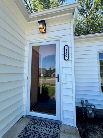 180 Bernard Street E, West Saint Paul, MN 55118