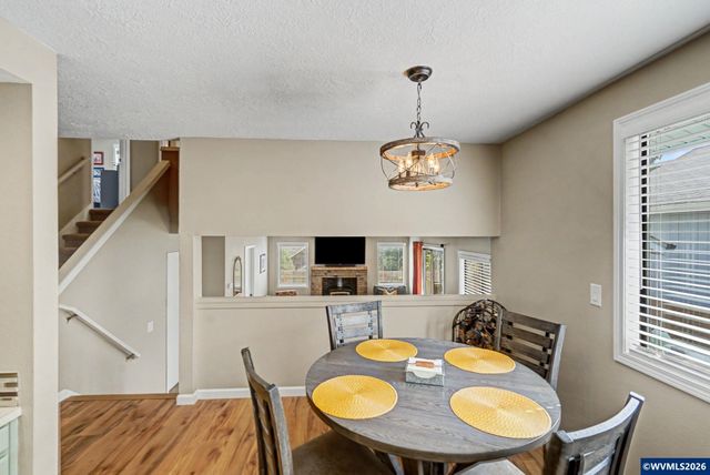 1028 Oakhill Av SE, Salem, OR 97302