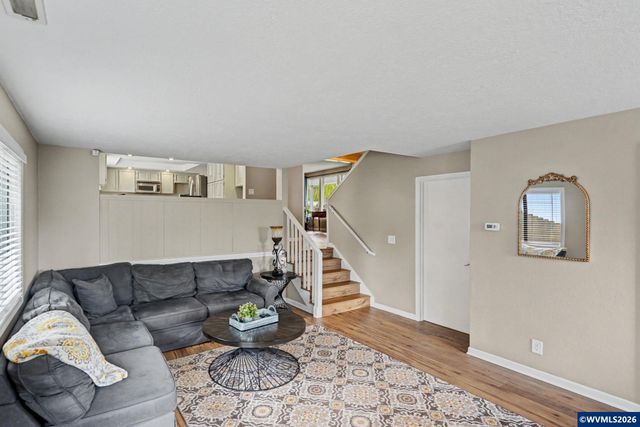 1028 Oakhill Av SE, Salem, OR 97302