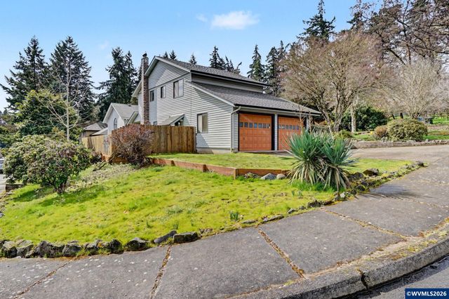 1028 Oakhill Av SE, Salem, OR 97302