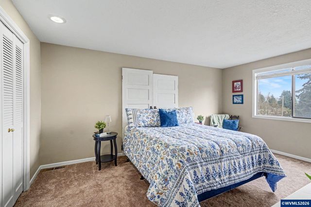 1028 Oakhill Av SE, Salem, OR 97302