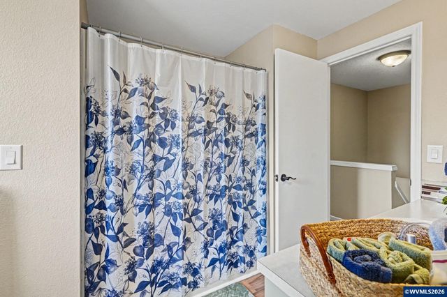 1028 Oakhill Av SE, Salem, OR 97302