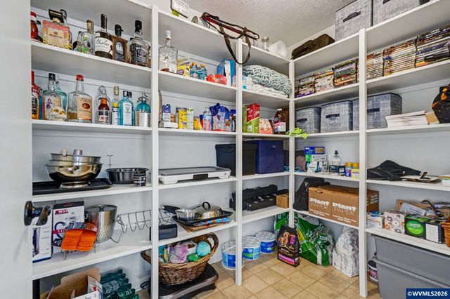 1028 Oakhill Av SE, Salem, OR 97302