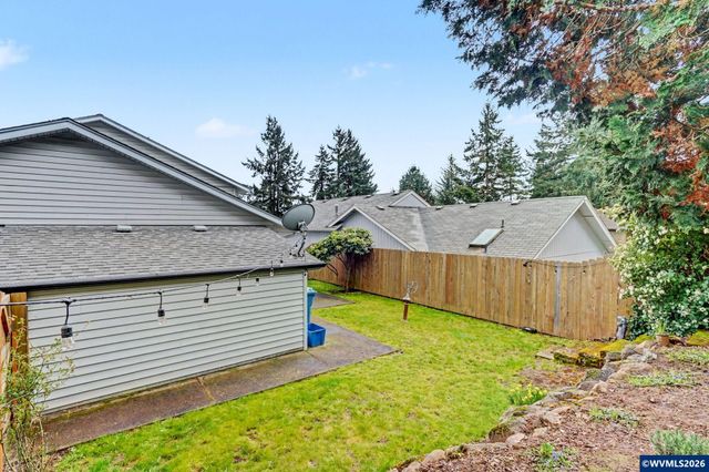 1028 Oakhill Av SE, Salem, OR 97302