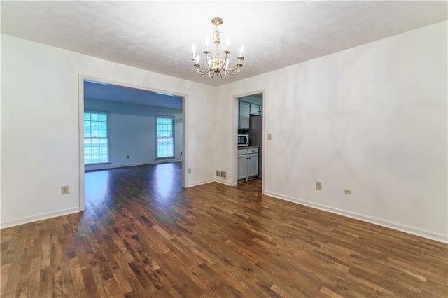 1700 Summit View Way, Snellville, GA 30078