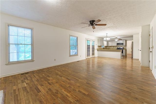 1700 Summit View Way, Snellville, GA 30078