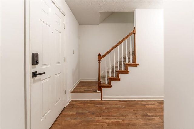 1700 Summit View Way, Snellville, GA 30078