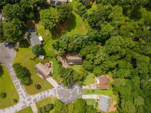 1700 Summit View Way, Snellville, GA 30078