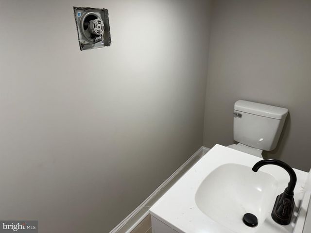 1912 W WILLARD ST, Philadelphia, PA 19140