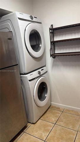 15312 SW 72nd St 21-12, Miami, FL 33193