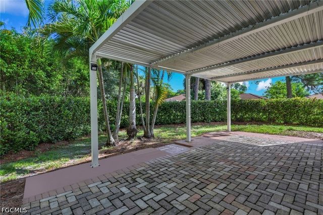 11258 Coimbra LN, Bonita Springs, FL 34135