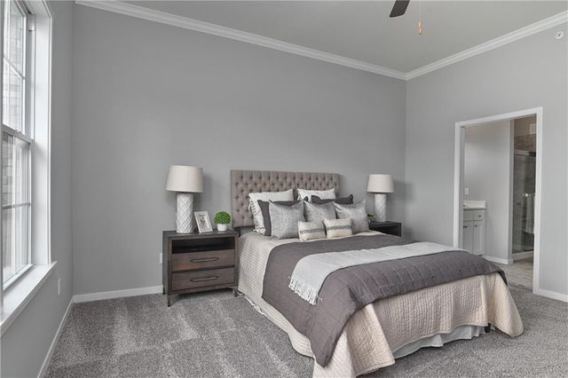 11921 S Tallgrass Drive 601, Olathe, KS 66061