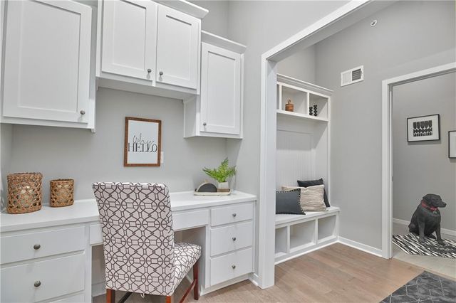 11921 S Tallgrass Drive 601, Olathe, KS 66061