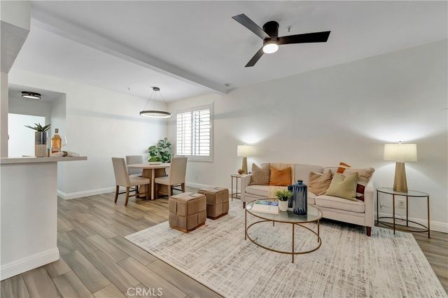 2000 Pacific Coast Highway 203, Huntington Beach, CA 92648
