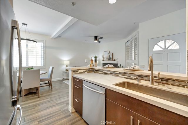 2000 Pacific Coast Highway 203, Huntington Beach, CA 92648