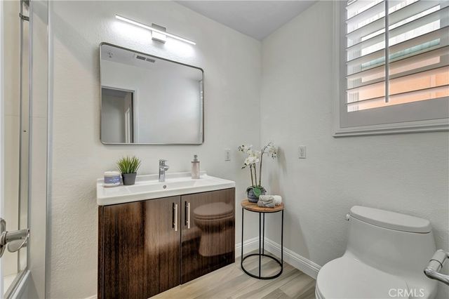 2000 Pacific Coast Highway 203, Huntington Beach, CA 92648