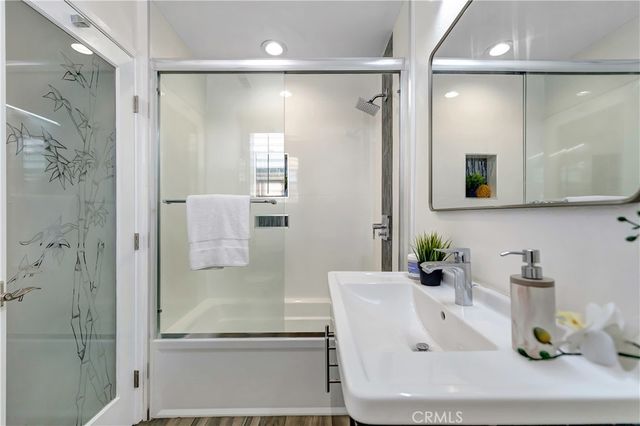 2000 Pacific Coast Highway 203, Huntington Beach, CA 92648