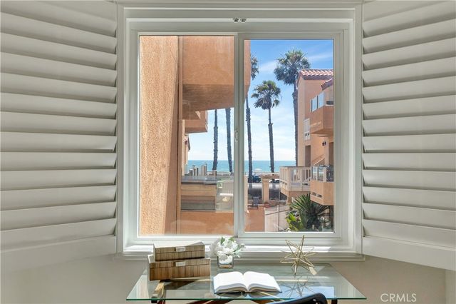 2000 Pacific Coast Highway 203, Huntington Beach, CA 92648